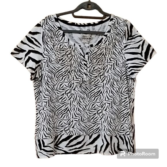 NWOT Onque Casuals Elements of Life Zebra Print T-shirt Rhinestone Studded Sz XL - Picture 1 of 7